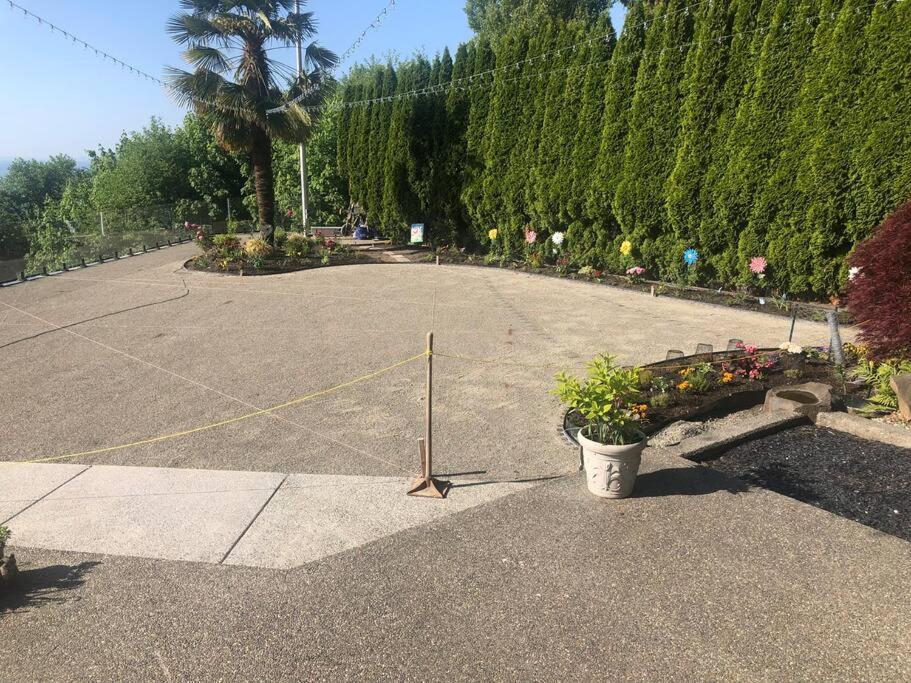 1-Bedroom Seaview Guesthouse On Seattle Luxury Estate With Views Of Olympic Mountains Екстер'єр фото
