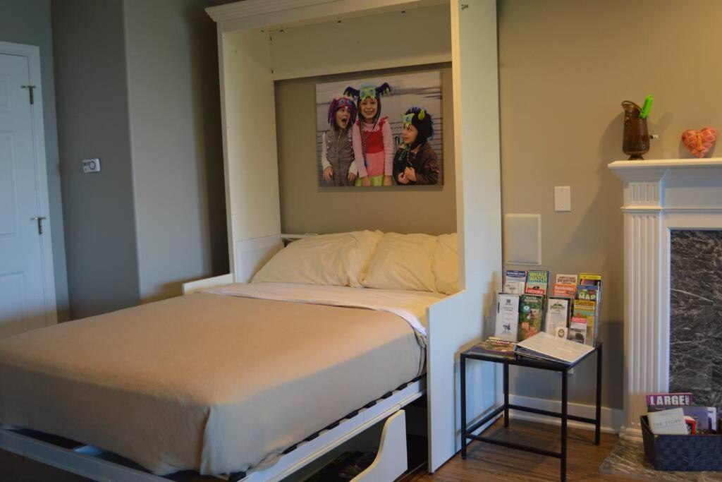 1-Bedroom Seaview Guesthouse On Seattle Luxury Estate With Views Of Olympic Mountains Екстер'єр фото